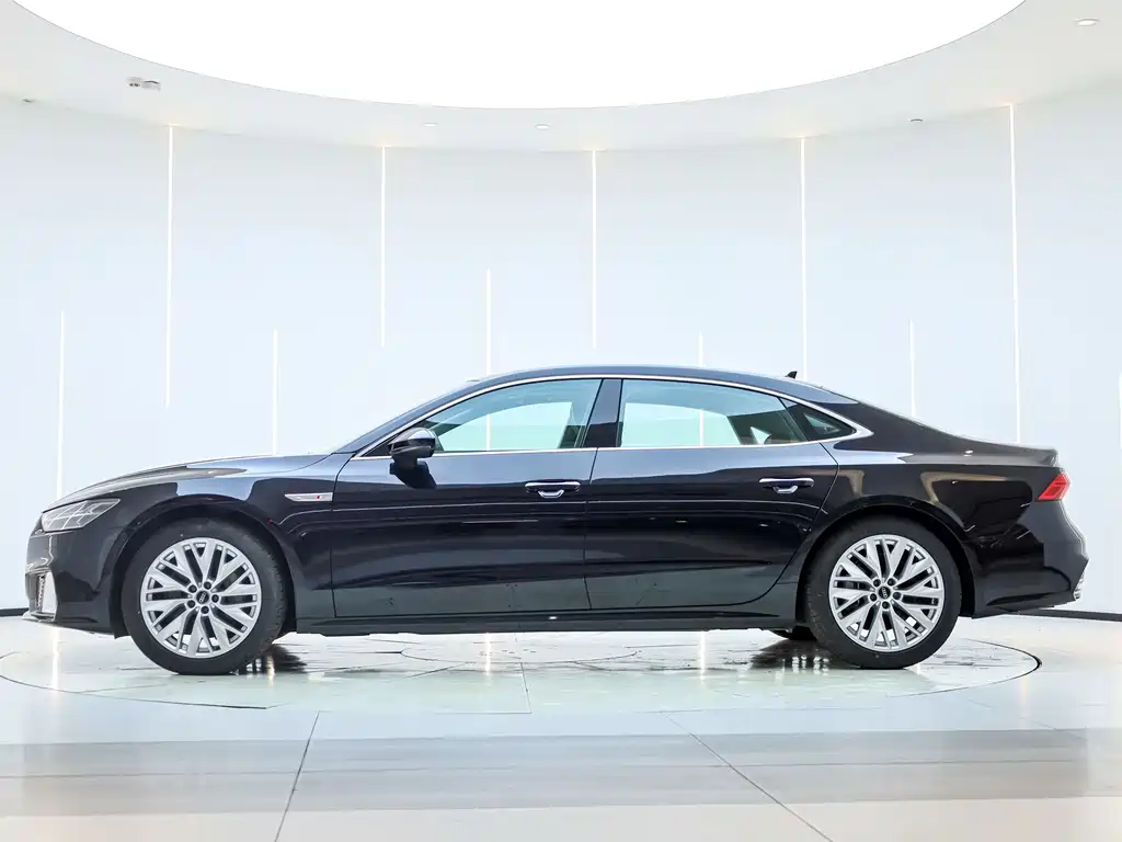 Audi A7L 2024 45TFSI S-line
