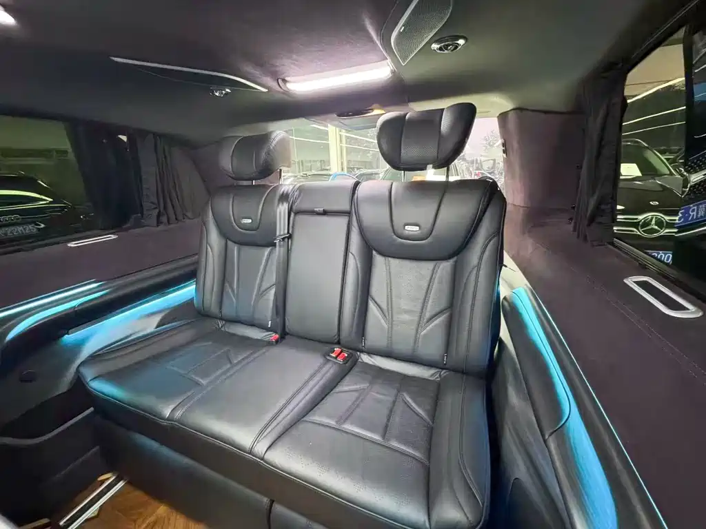 Mercedes-Benz V-Class — миниатюра 10