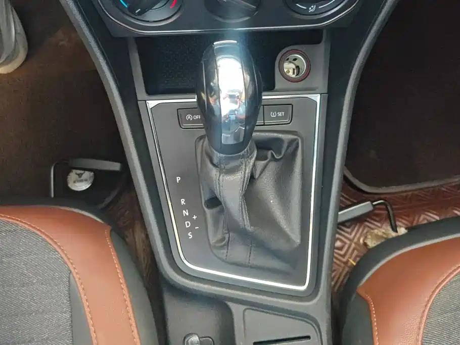 Volkswagen Lavida — миниатюра 16