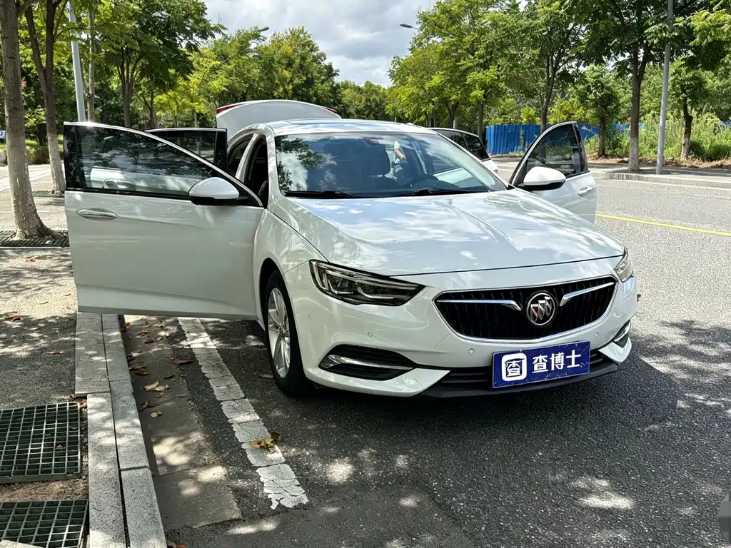 Buick Regal — миниатюра 7