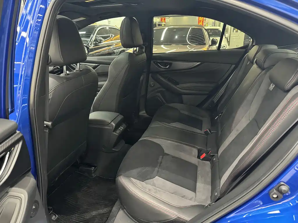 Subaru WRX — миниатюра 9