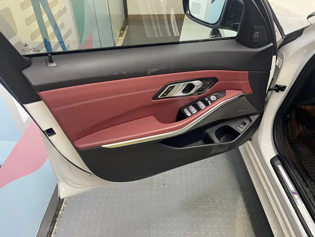 BMW 3 Series — миниатюра 8