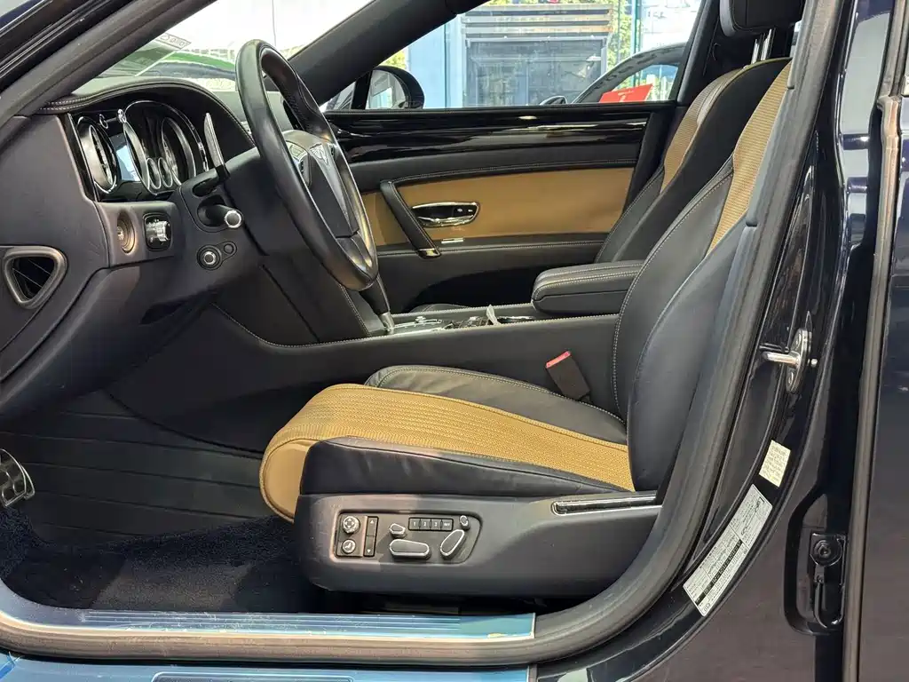 Bentley Flying Spur — миниатюра 15