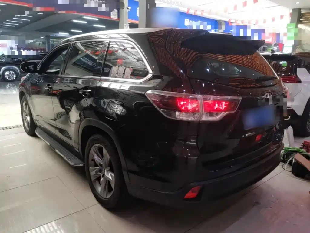 Toyota Highlander — миниатюра 5