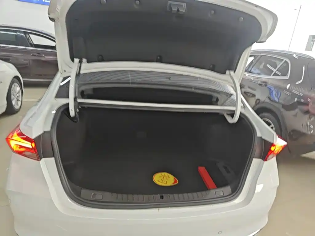 Buick Verano — миниатюра 19
