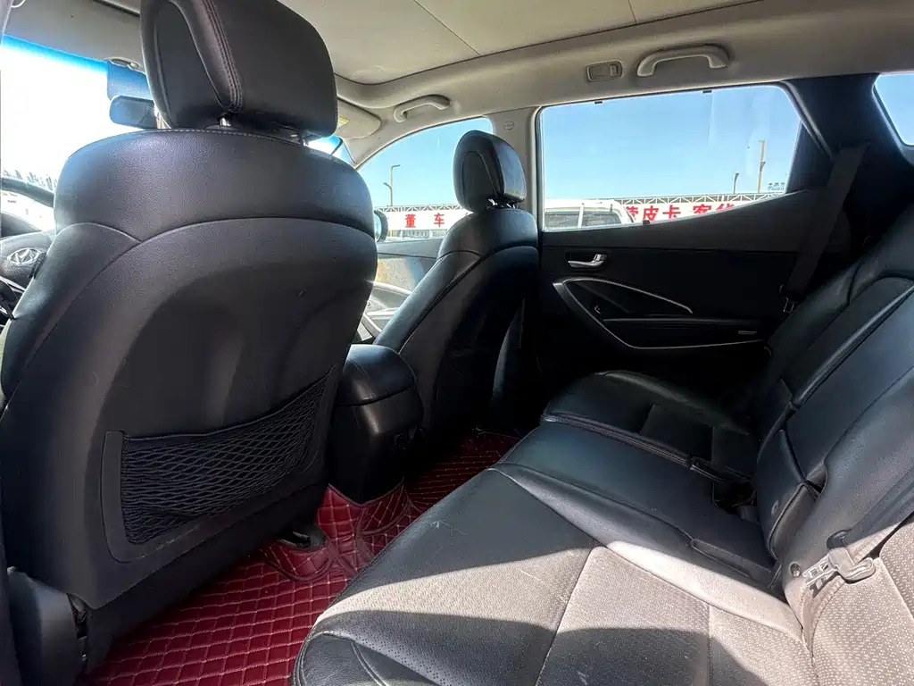Hyundai Santa Fe — миниатюра 6