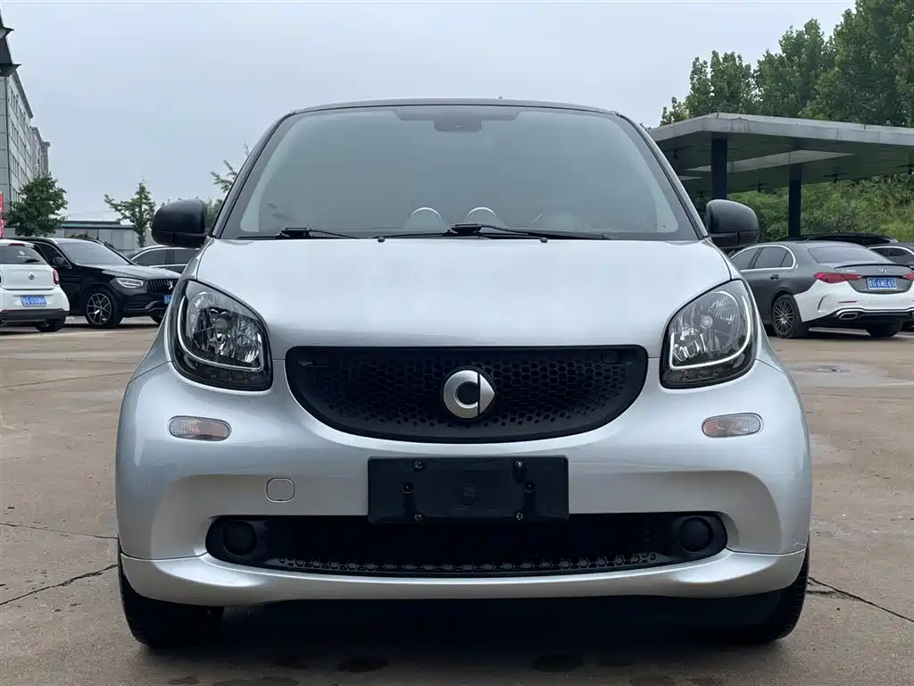 smart Smart Fortwo — миниатюра 2