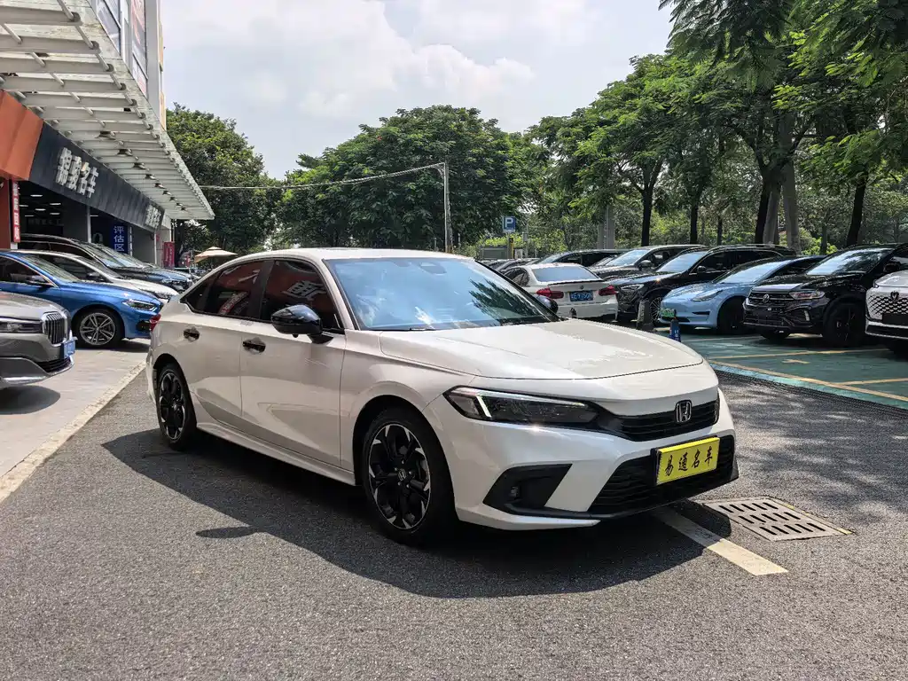Honda Civic — миниатюра 5