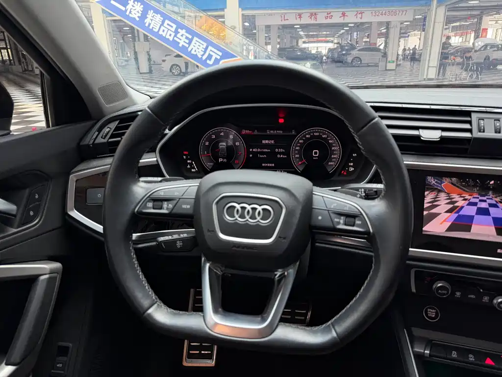 Audi Q3 — миниатюра 8