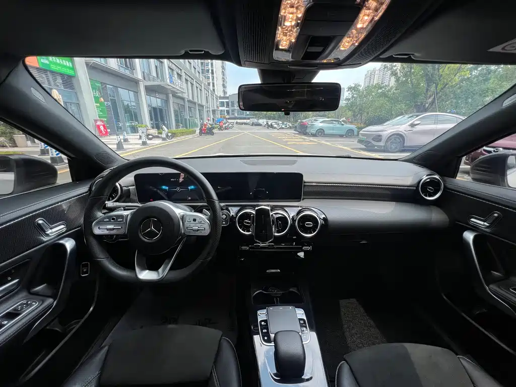 Mercedes-Benz A-Class — миниатюра 9