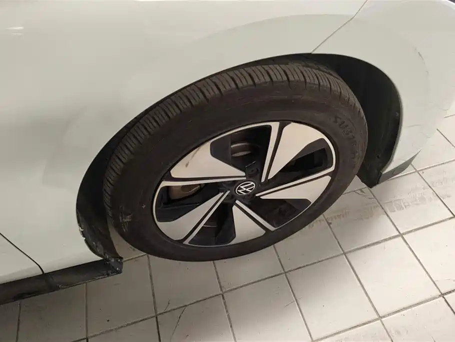 VOLKSWAGEN ID.7 VIZZION