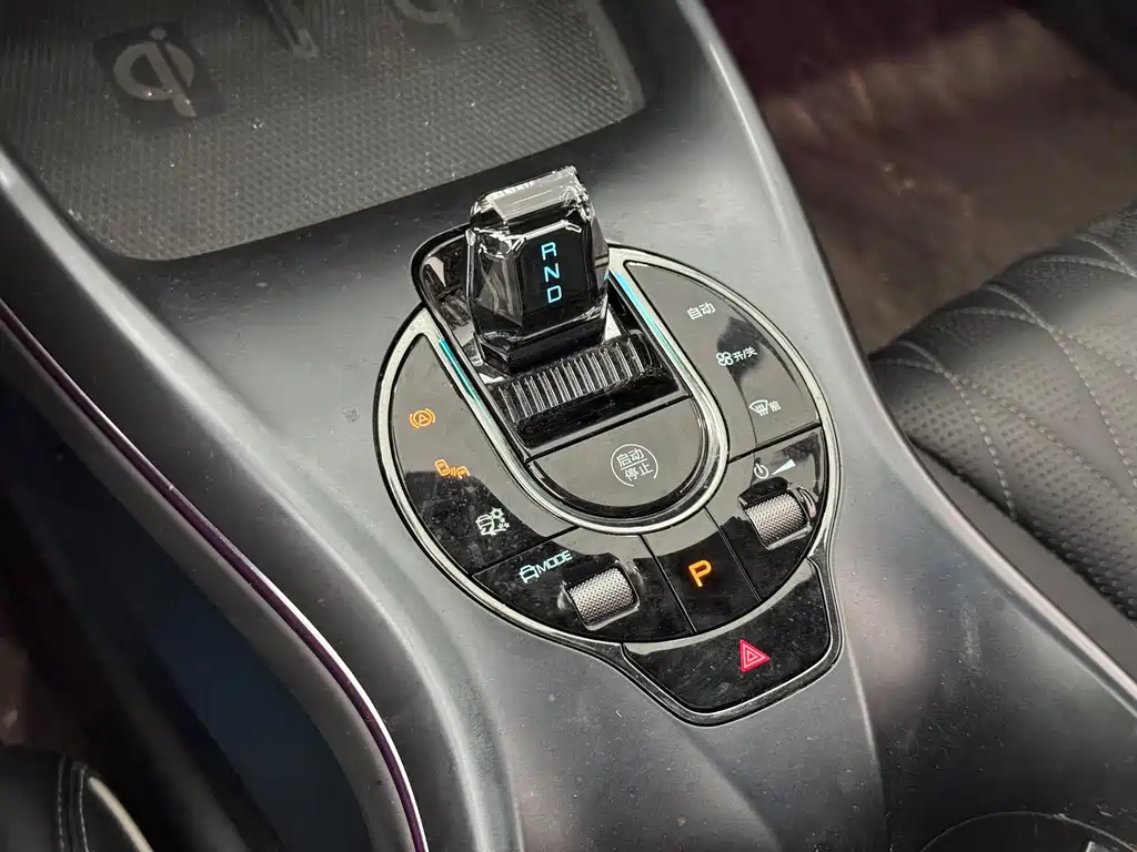 BYD Seal — миниатюра 22