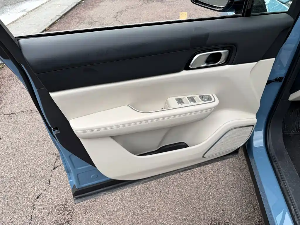 Li Auto Li ONE — миниатюра 6