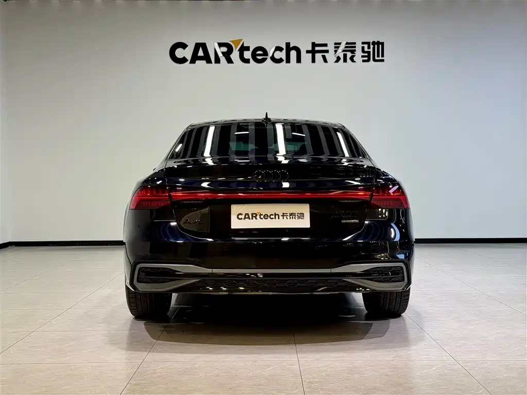 Audi A7L 2024 45 TFSI quattro
