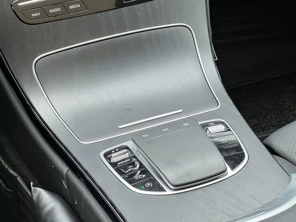 Mercedes-Benz C-Class — миниатюра 10