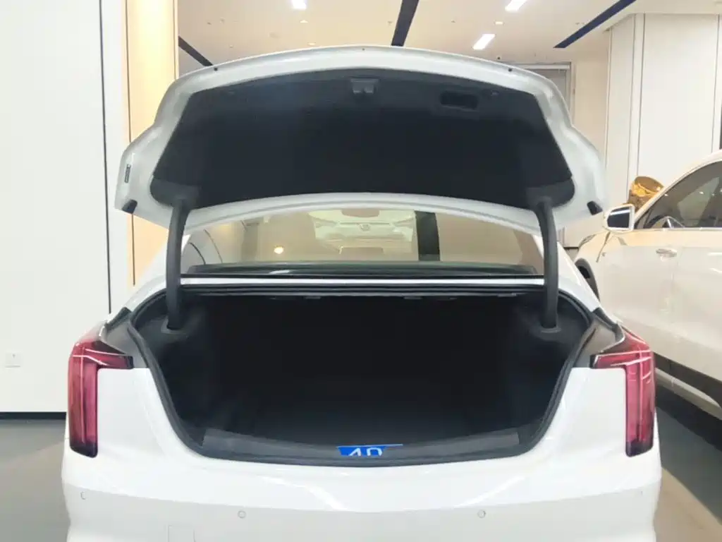 Cadillac CT5 — миниатюра 19