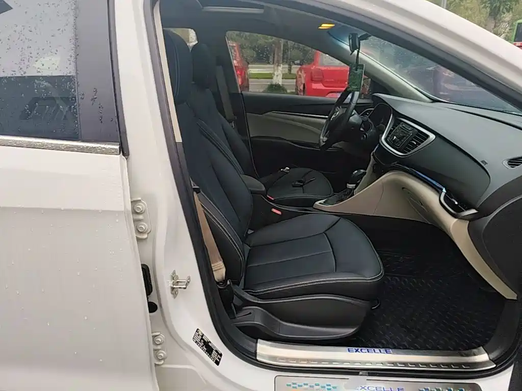 Buick Excelle — миниатюра 25