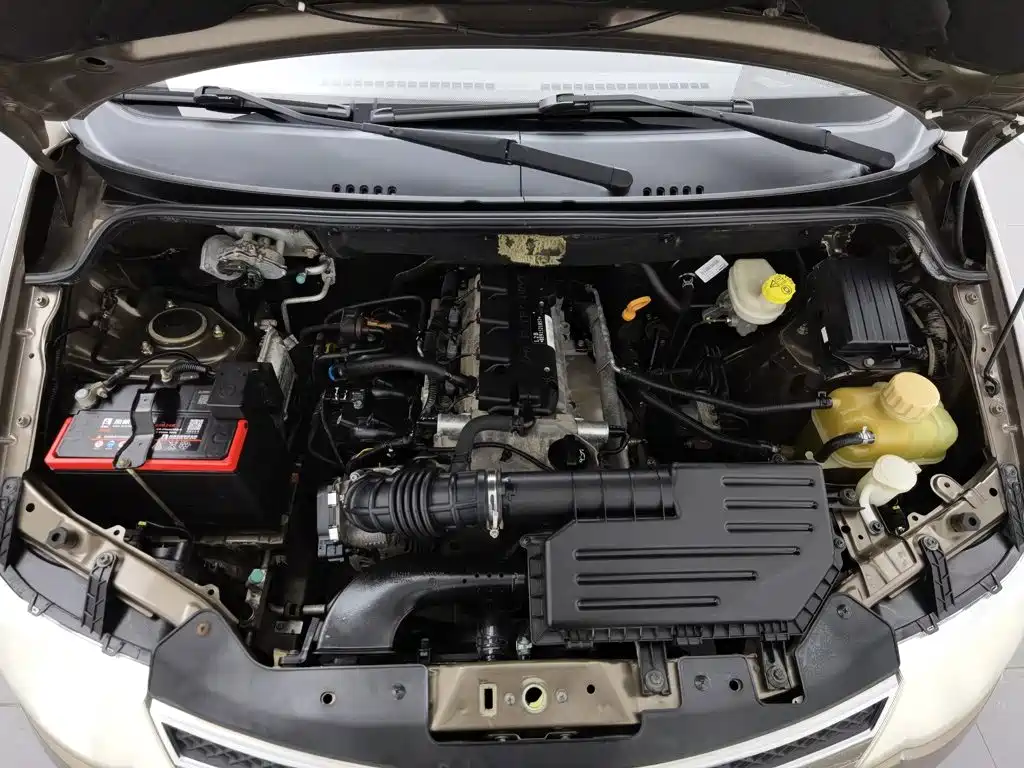 Wuling Hongguang — миниатюра 6