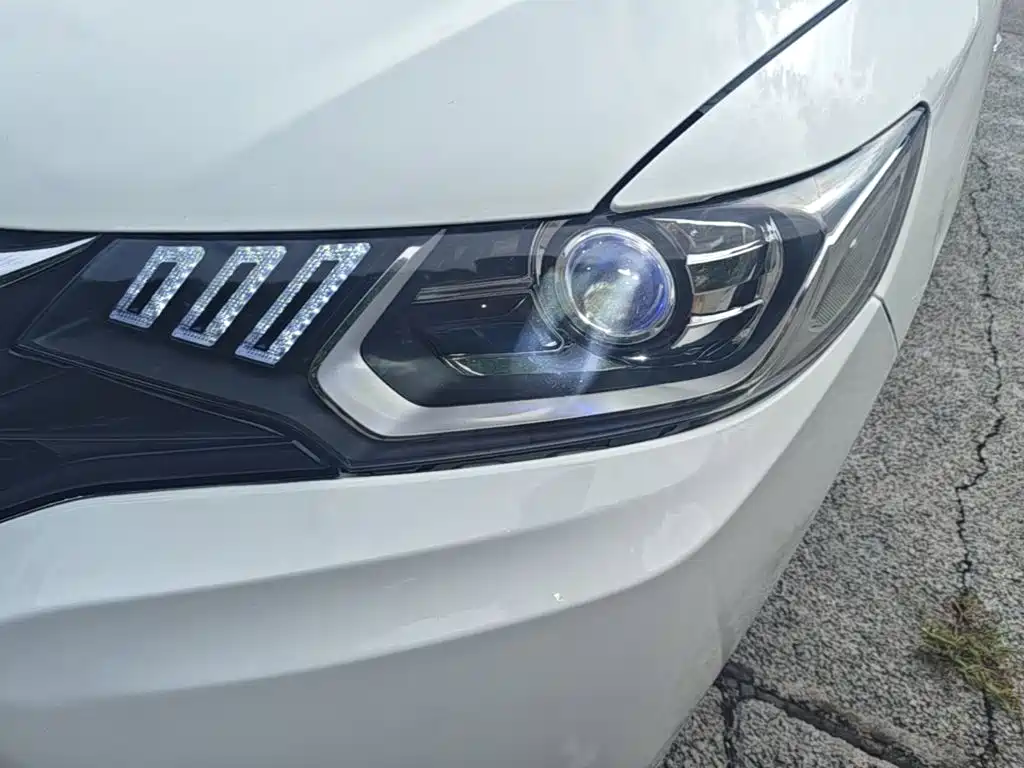 Honda Fit — миниатюра 24
