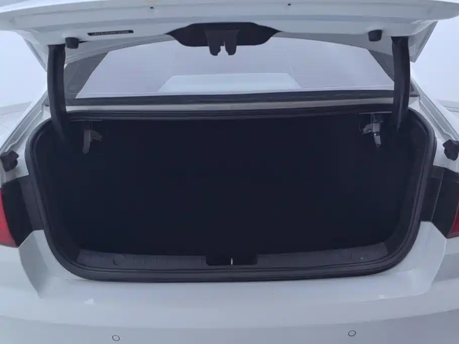 Geely Emgrand GL — миниатюра 4