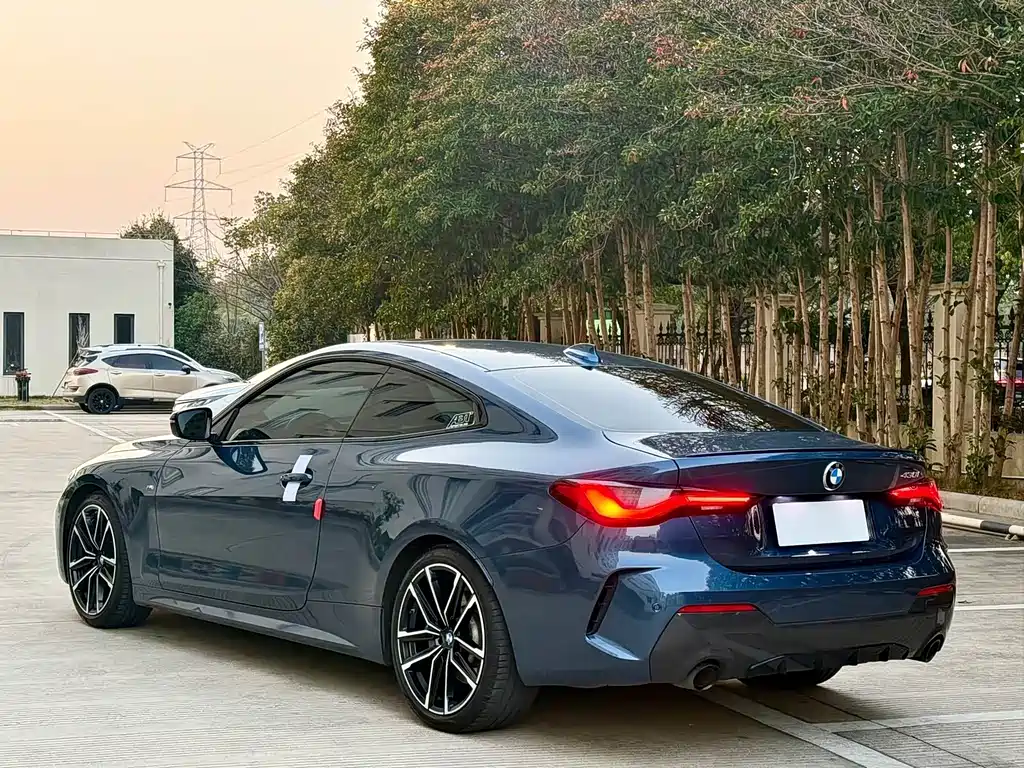 BMW 4 Series — миниатюра 12