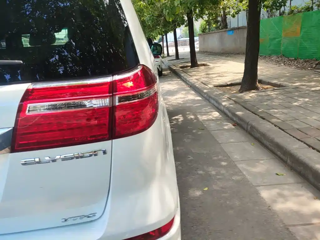 Honda Elysion — миниатюра 8