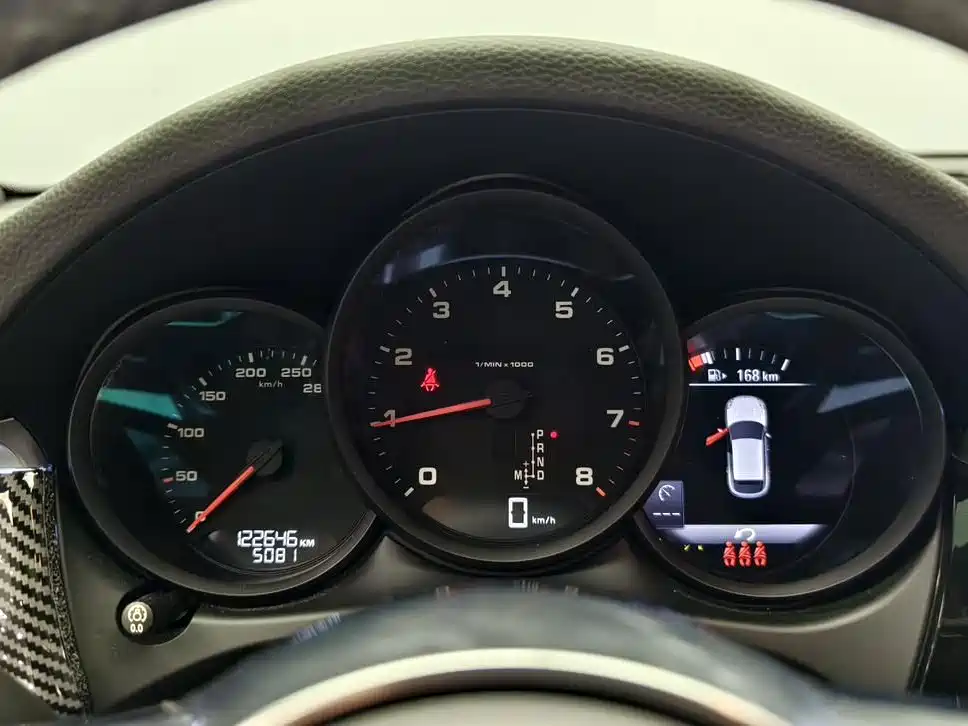 Porsche Macan — миниатюра 9