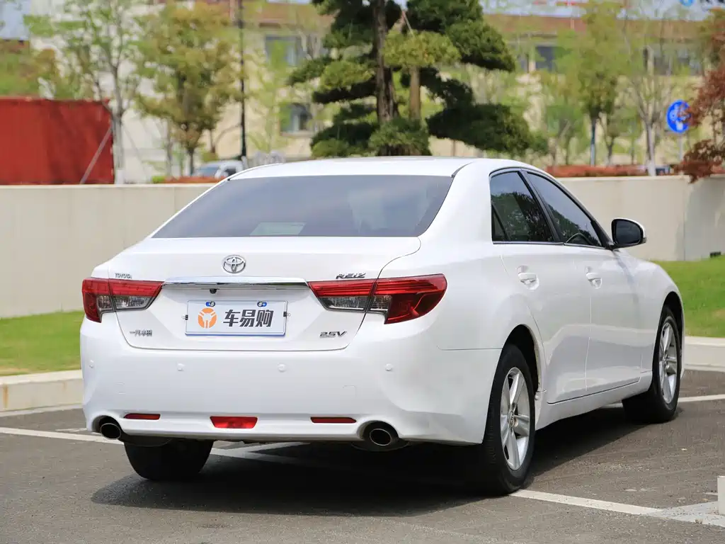 Toyota Reiz — миниатюра 20