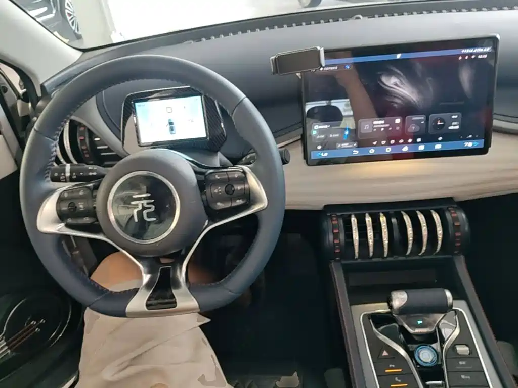 BYD Yuan Plus — миниатюра 10