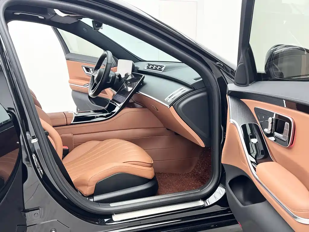 Mercedes-Benz S-Class — миниатюра 14