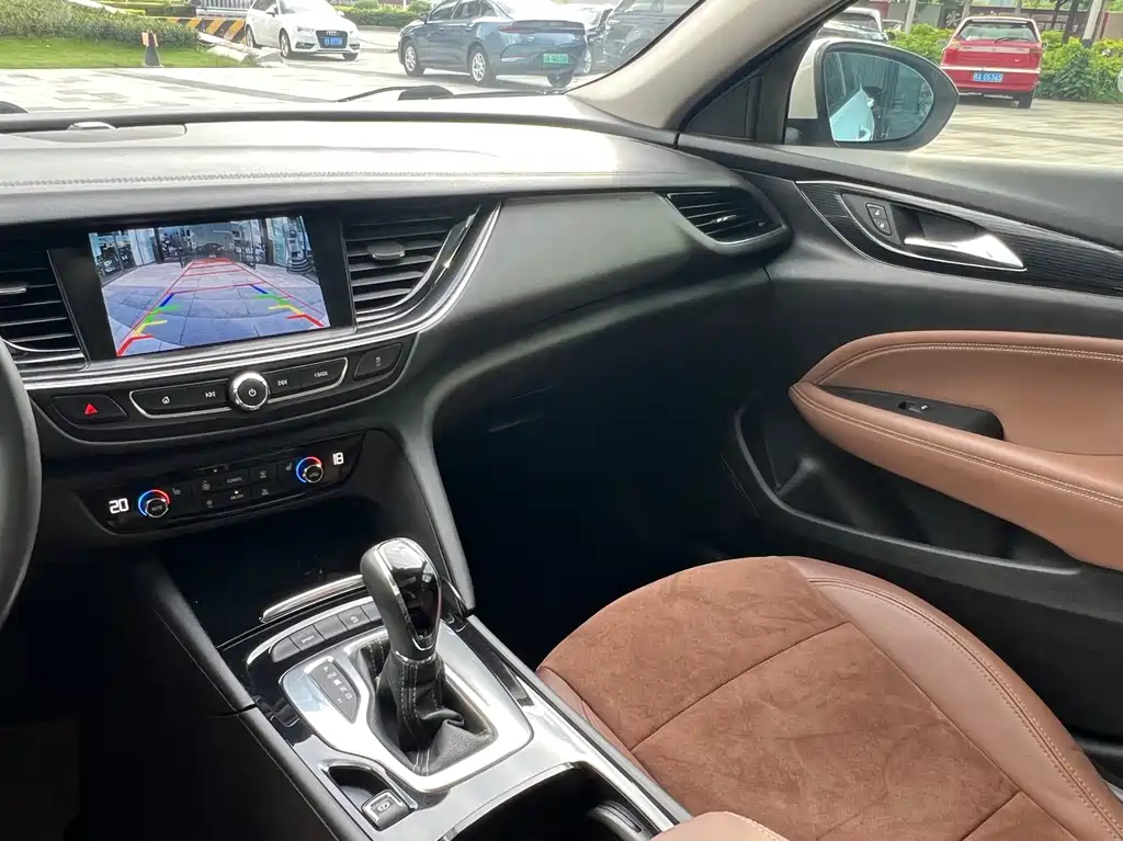 Buick Regal — миниатюра 16
