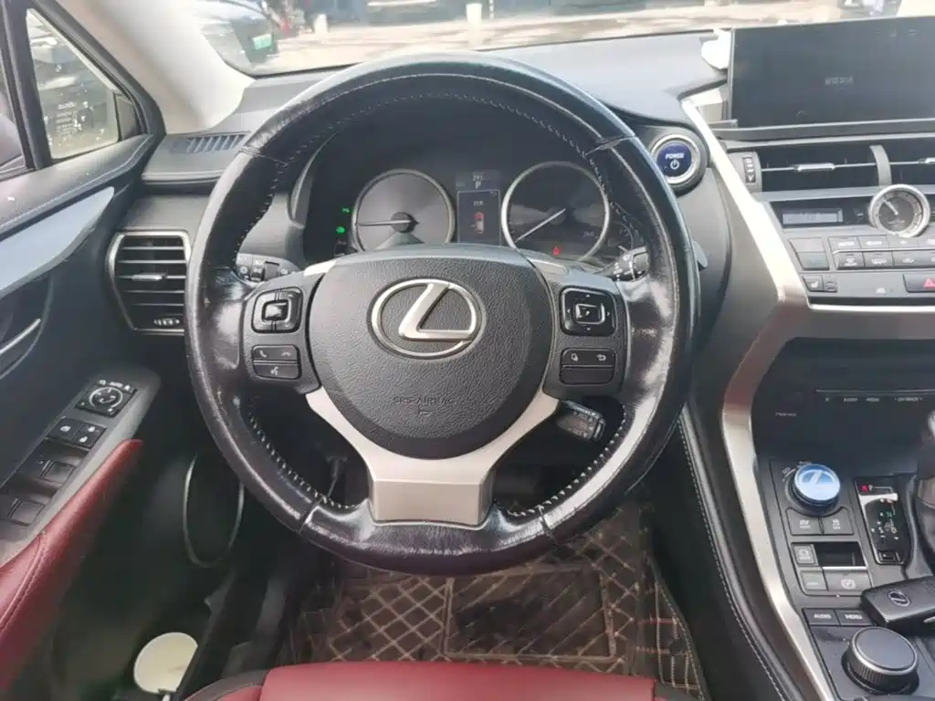 Lexus NX — миниатюра 15