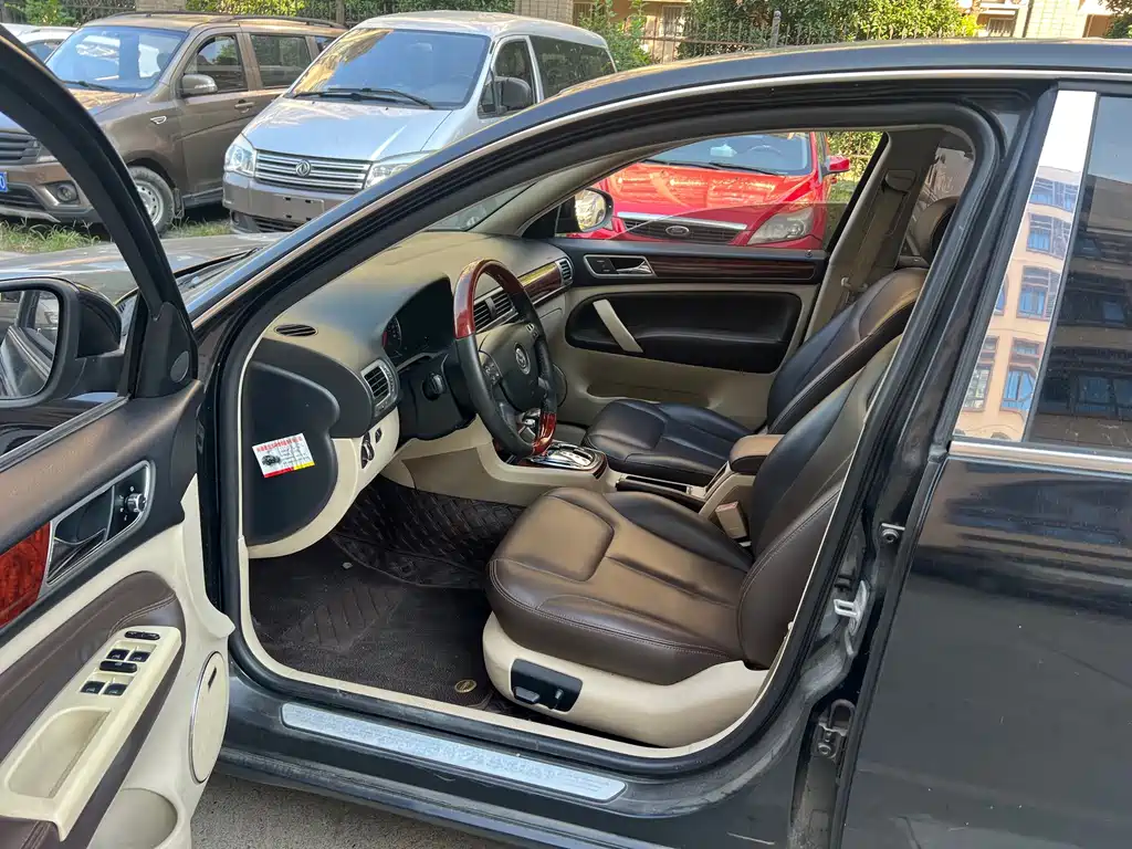 Volkswagen Passat Lingyu — миниатюра 7