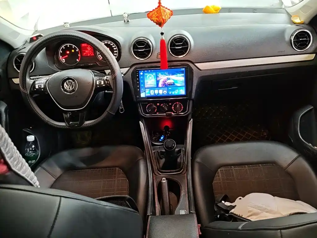 Volkswagen Jetta — миниатюра 10