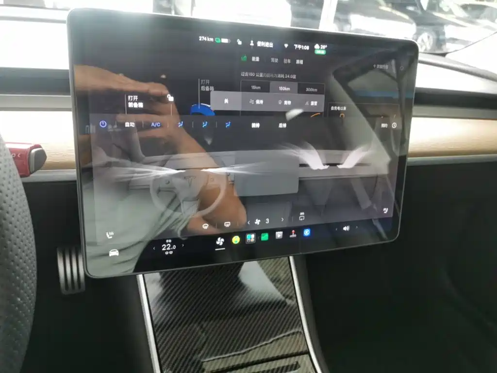 Tesla Model 3 — миниатюра 13