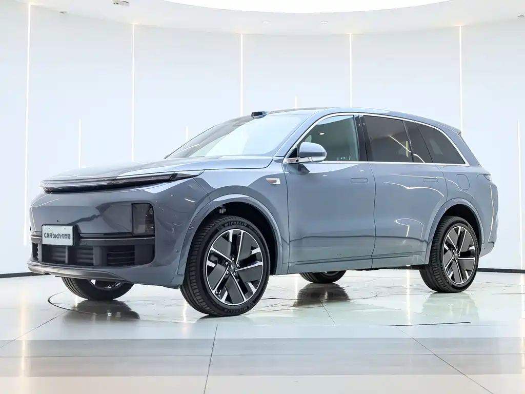 Li Auto Li L8 2025