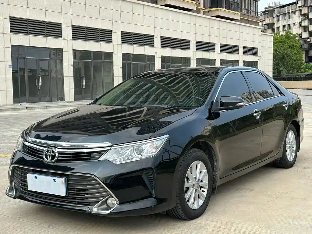Toyota Camry 2016