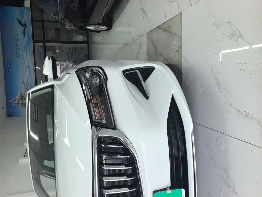 Geely Emgrand — миниатюра 17