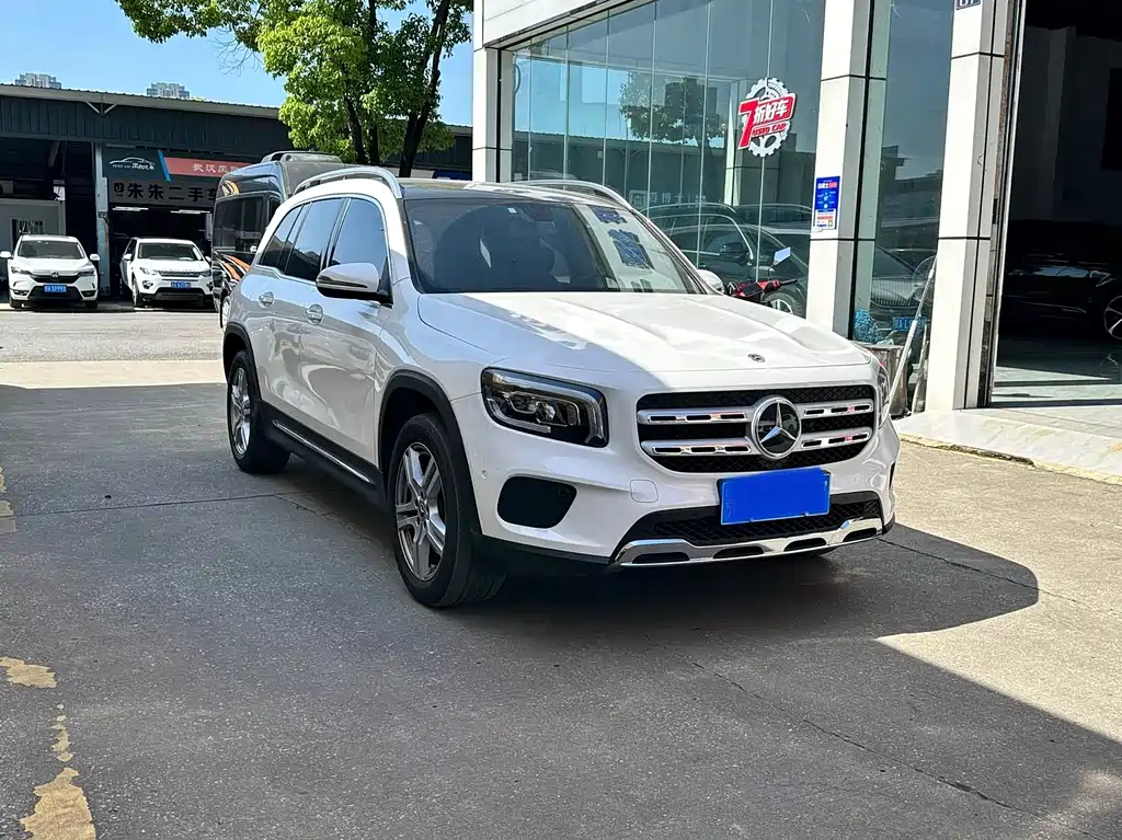 Mercedes-Benz GLB 2023 GLB 220