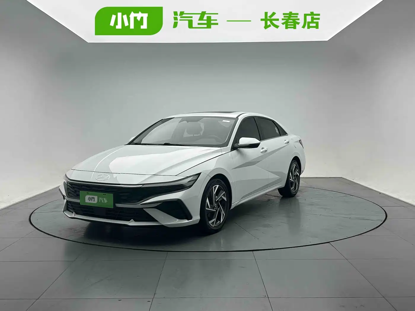 伊兰特 2023款 1.5L CVT LUX尊贵版 2023