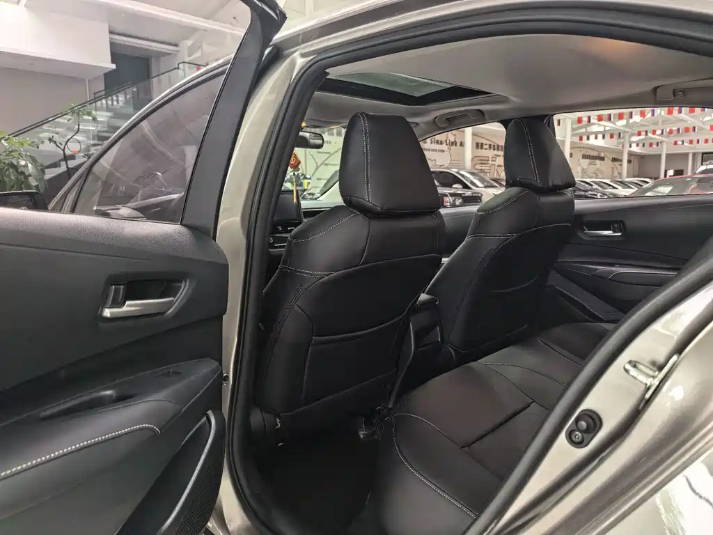 Toyota Corolla — миниатюра 10