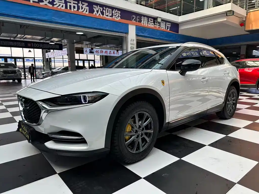Mazda CX-4 2023