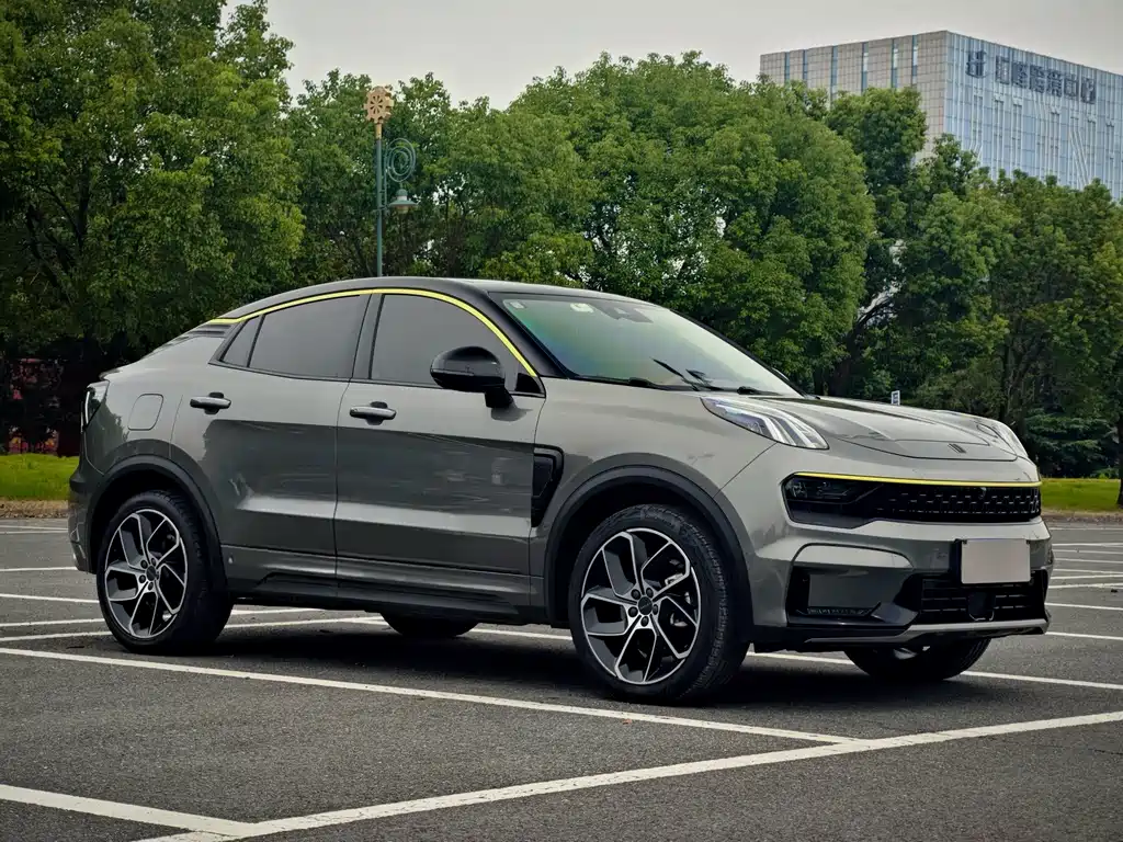 Lynk & Co 05 — миниатюра 3
