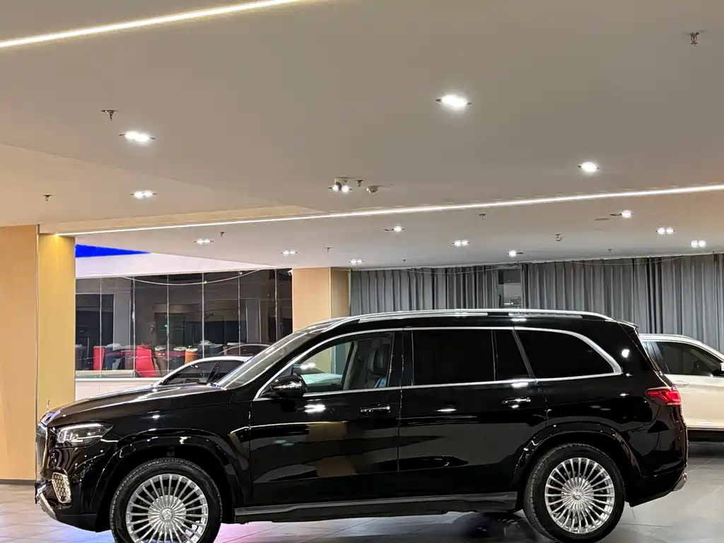 Mercedes-Benz GLS — миниатюра 8