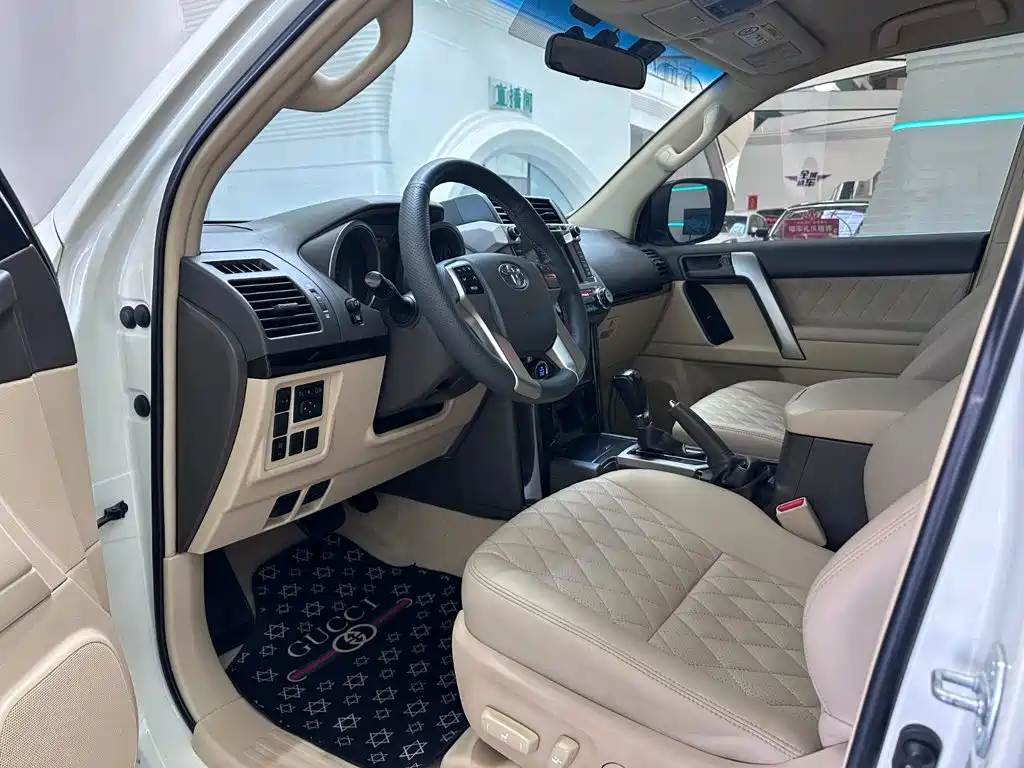 Toyota Prado (Import) — миниатюра 6