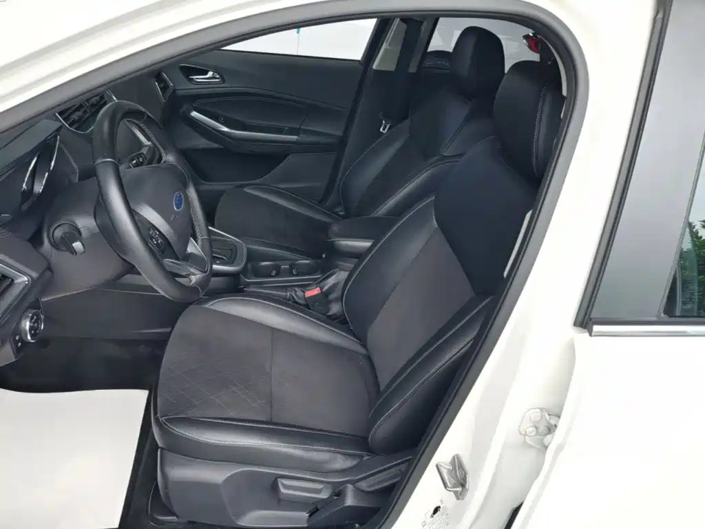 Ford Escort — миниатюра 15