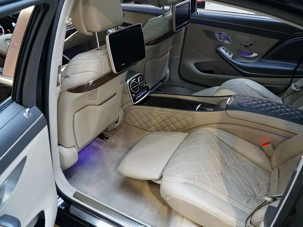 Mercedes-Benz S-Class — миниатюра 13