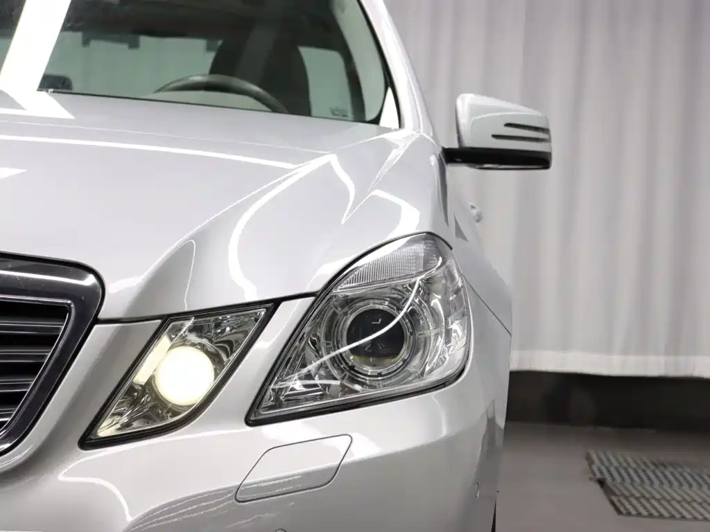 Mercedes-Benz E-Class (Import) — миниатюра 15