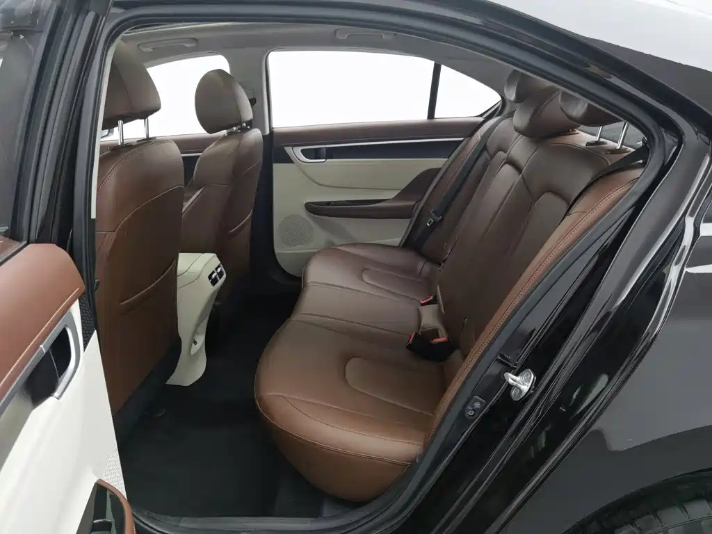Hyundai Mistra — миниатюра 15