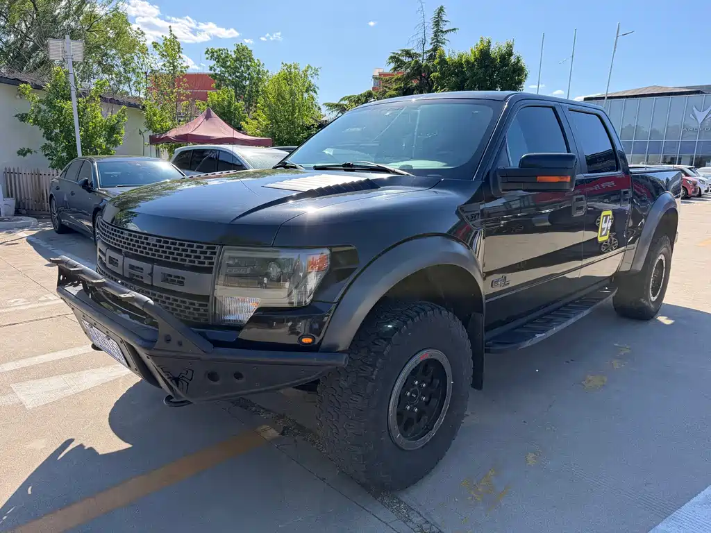 Ford F-150 Raptor 2015
